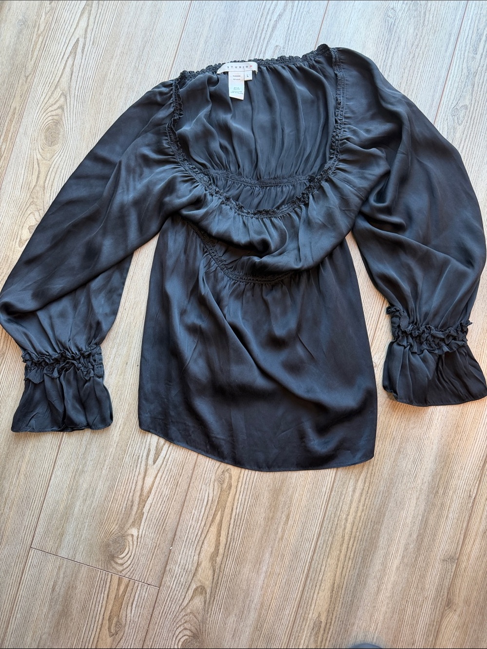 Studio M Black Long-Sleeve Scoop Neck Blouse